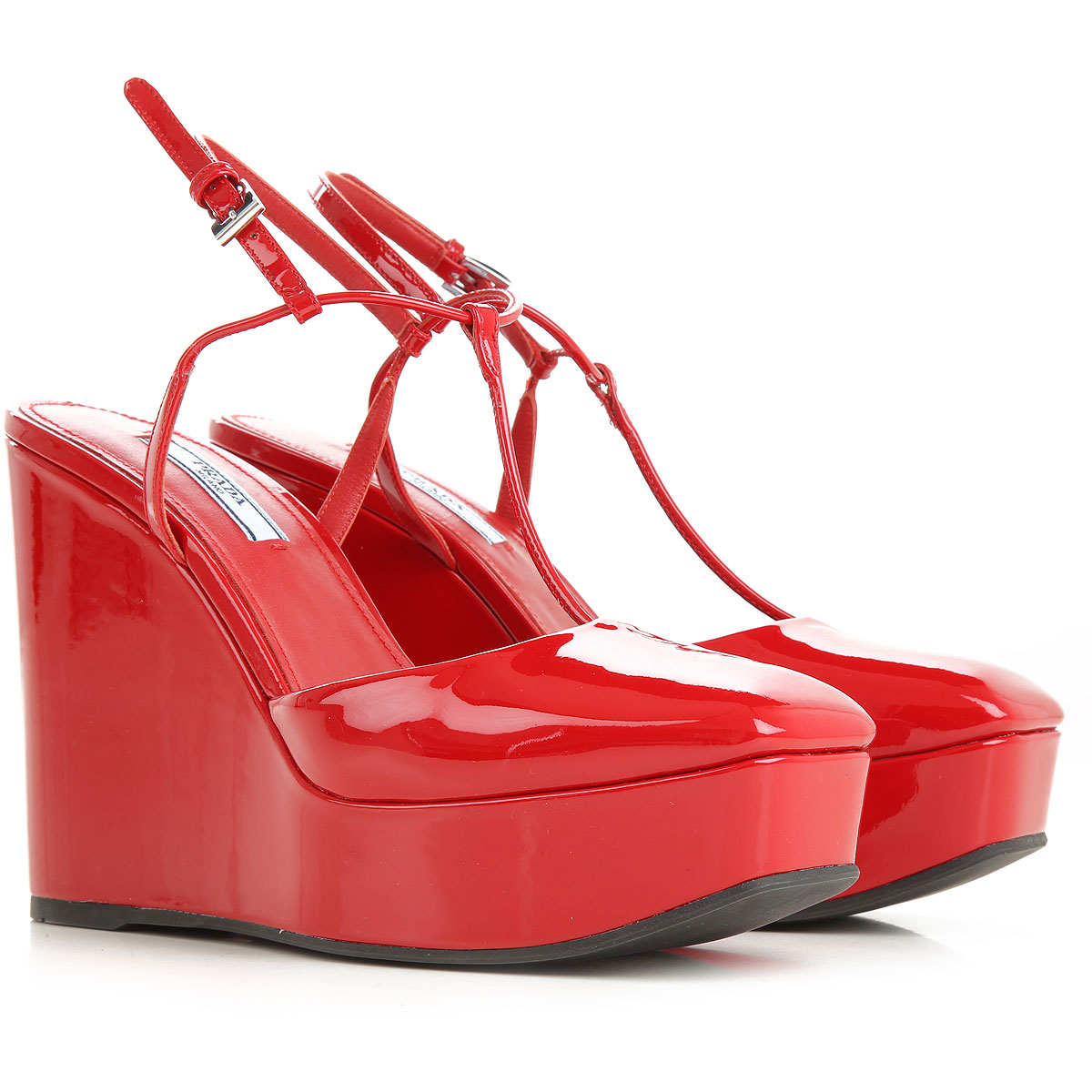 Red outlet. Прада обувь женская. Лакированные красные сабо. Туфли Прада. Прада обувь красная.